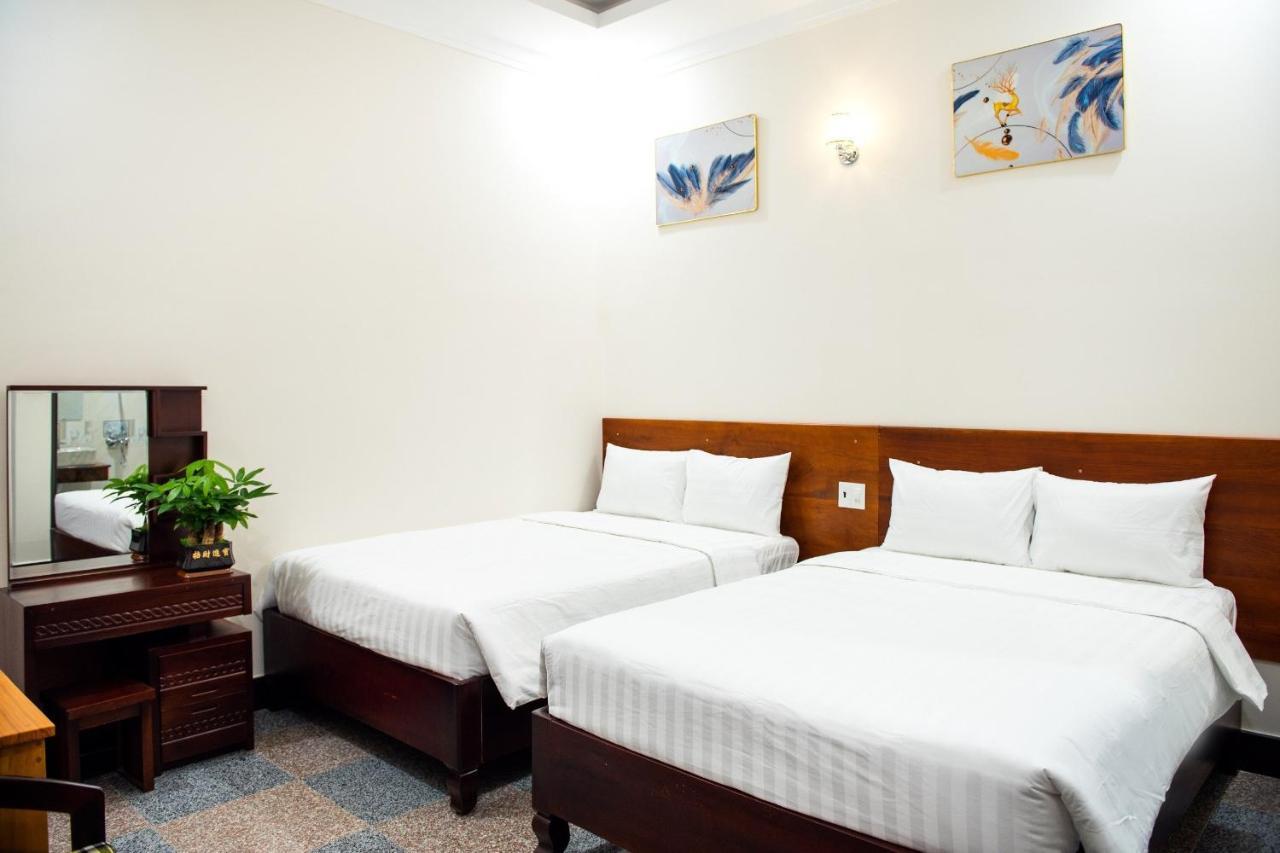 Minh Lam Hotel Pleiku Exteriör bild