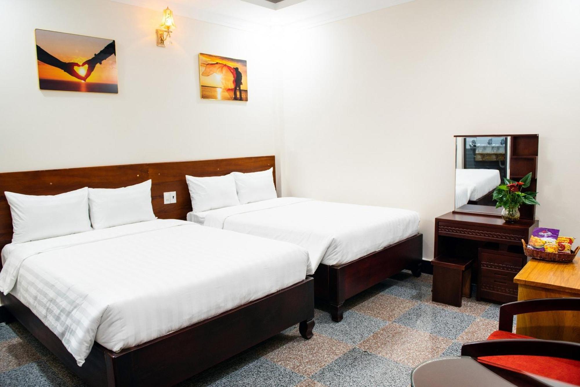Minh Lam Hotel Pleiku Exteriör bild