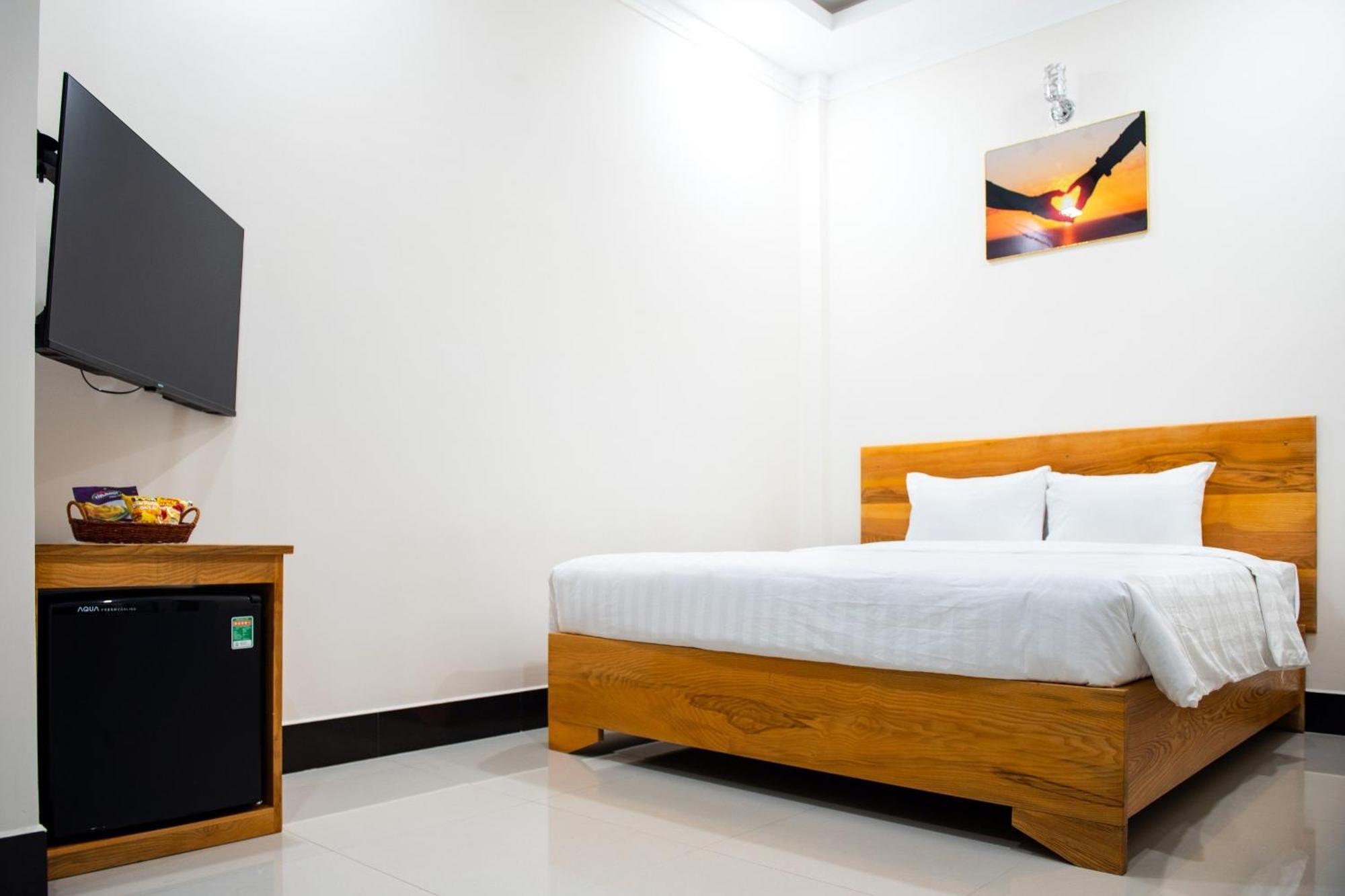 Minh Lam Hotel Pleiku Exteriör bild