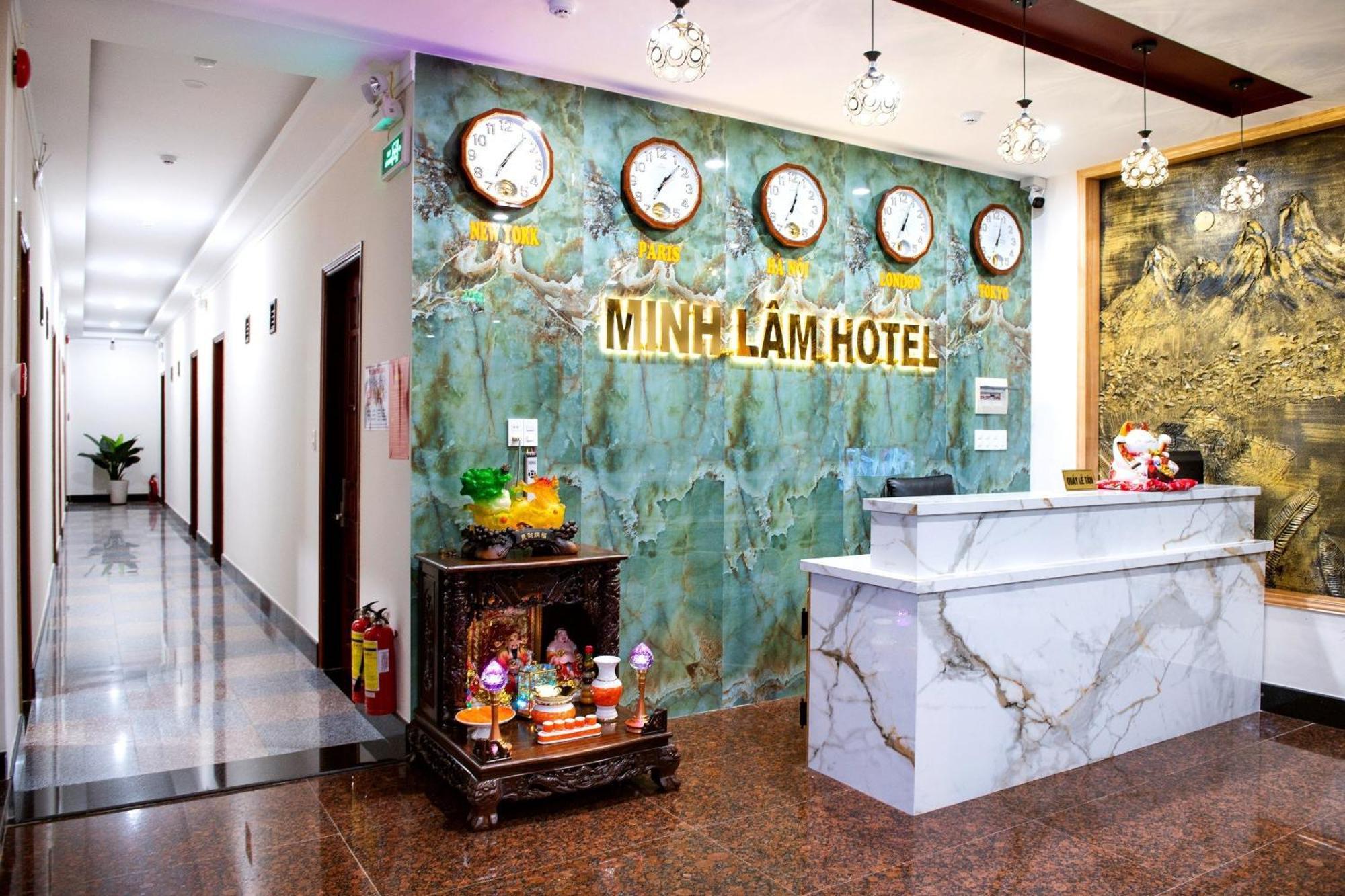 Minh Lam Hotel Pleiku Exteriör bild